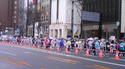 銀座かなめ屋のブログ-東京マラソン2010