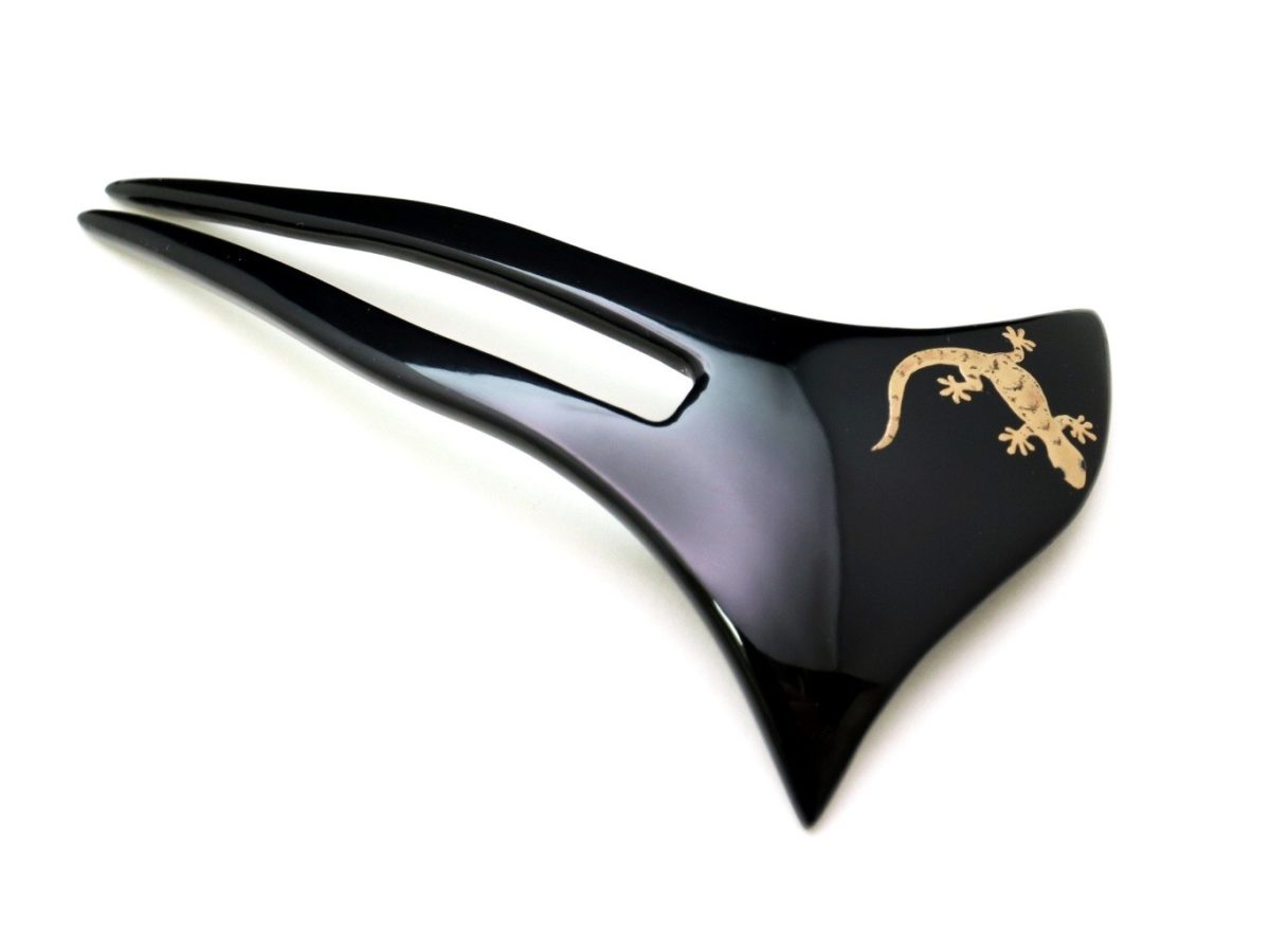 家守（ヤモリ）のかんざし｜家を守る縁起物、木製漆金蒔絵かんざし