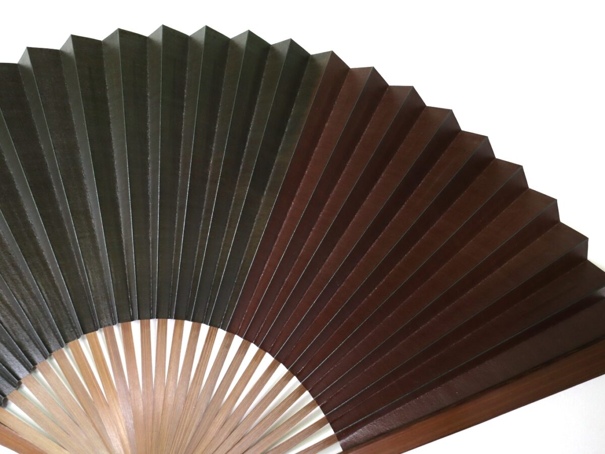 渋扇（しぶせん）2025①｜玄人好みの紳士用柿渋染め扇子｜臙脂色系染め分け7.5寸2種