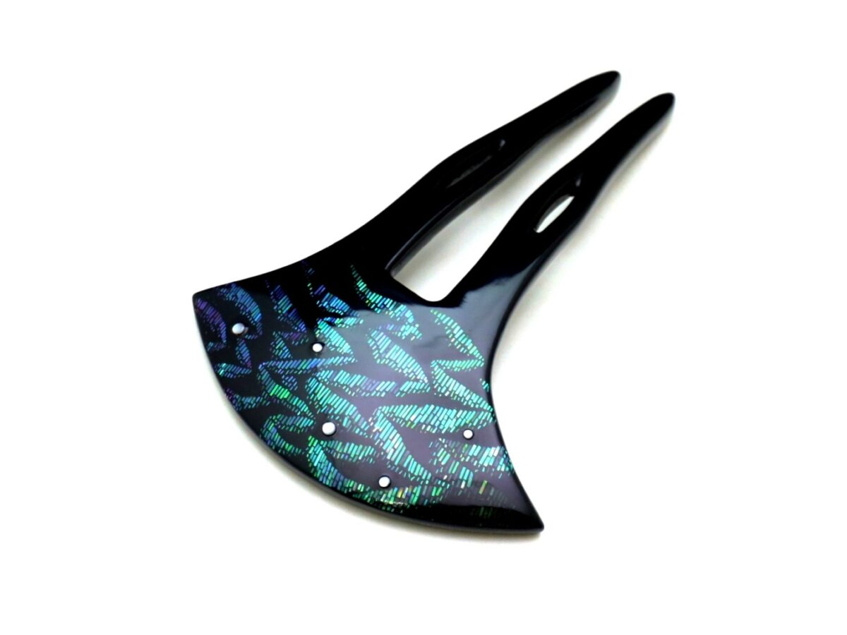 蒼翠色に美しく輝く螺鈿かんざし2025｜木製オーロラ煌めく簪