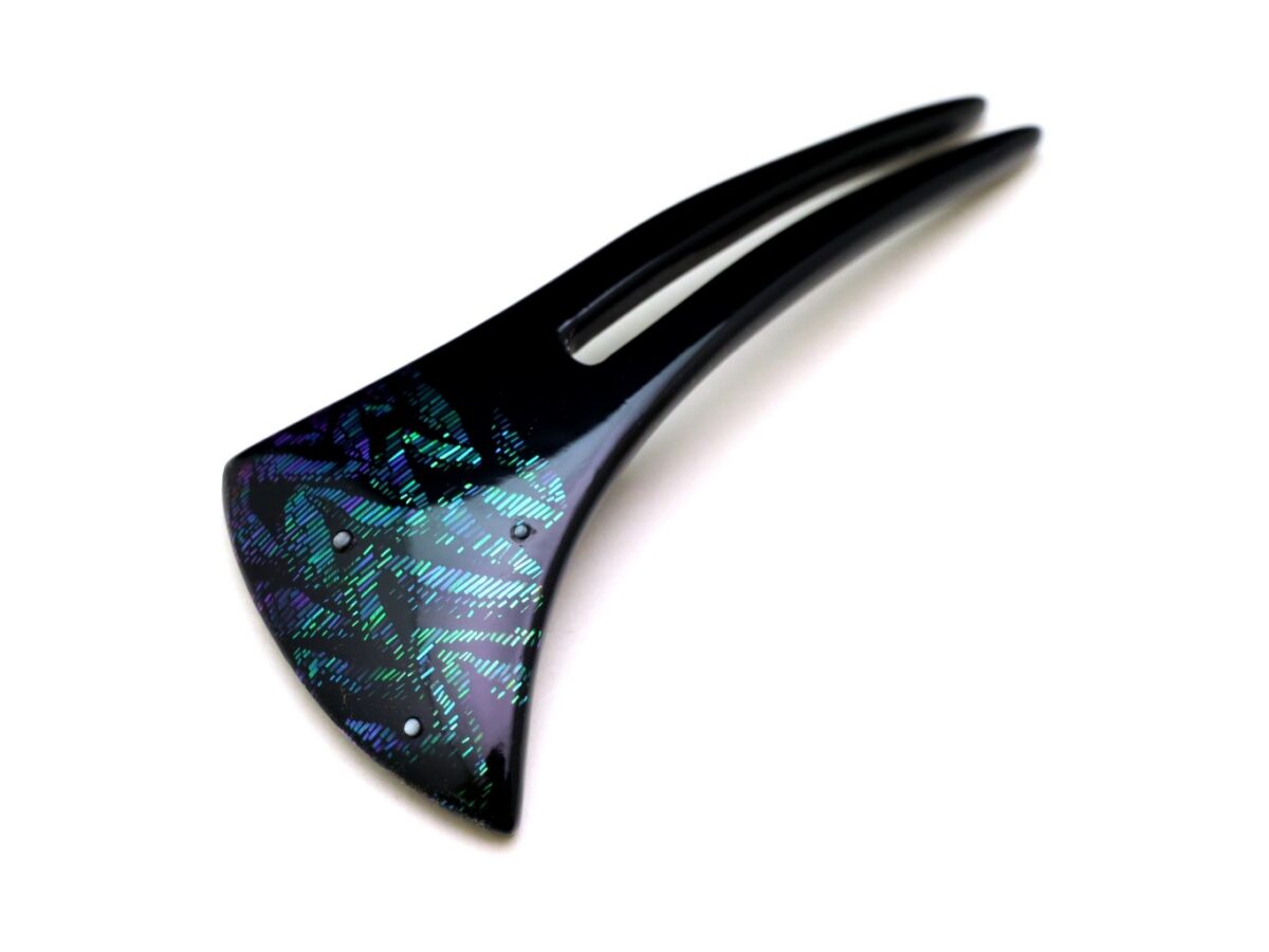 蒼翠色に美しく輝く螺鈿かんざし2025｜木製オーロラ煌めく簪