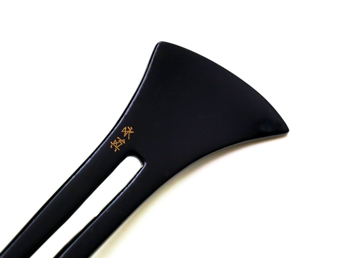 蒼翠色に美しく輝く螺鈿かんざし2025｜木製オーロラ煌めく簪