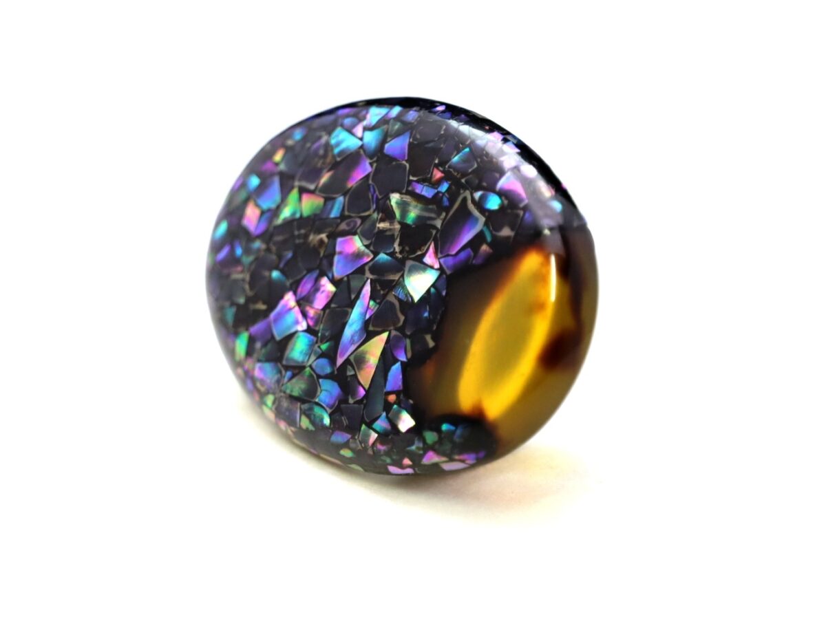 べっ甲螺鈿尽くし帯留2025｜ステンドグラスのような美しい輝き