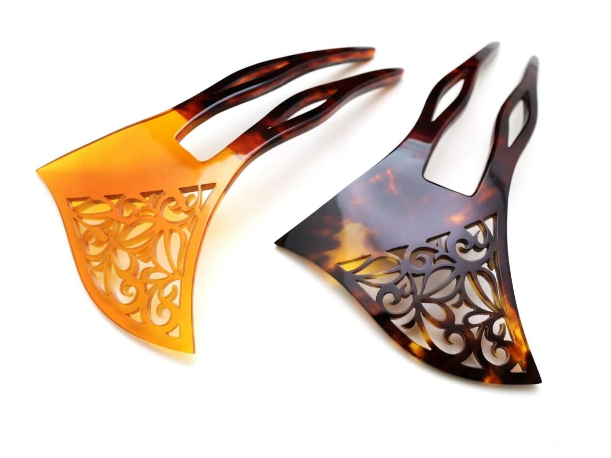 べっ甲唐草文様透かし彫りかんざし2026・２種｜子孫繁栄、長寿
