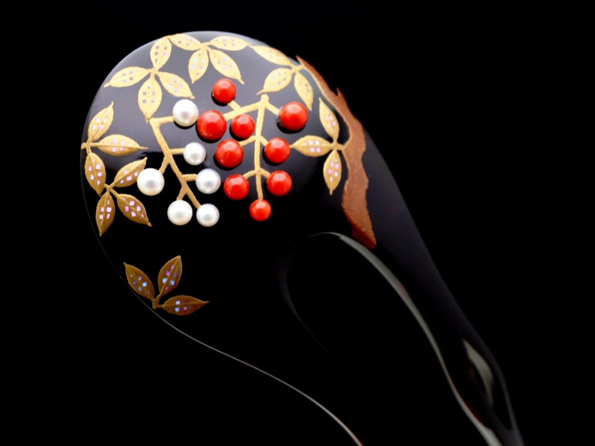 べっ甲南天螺鈿金蒔絵かんざし｜結婚式、留袖、訪問着にお勧め