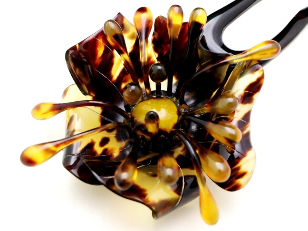 茨布べっ甲立体花かんざし｜TPOに応じ普段から準礼装にお勧め