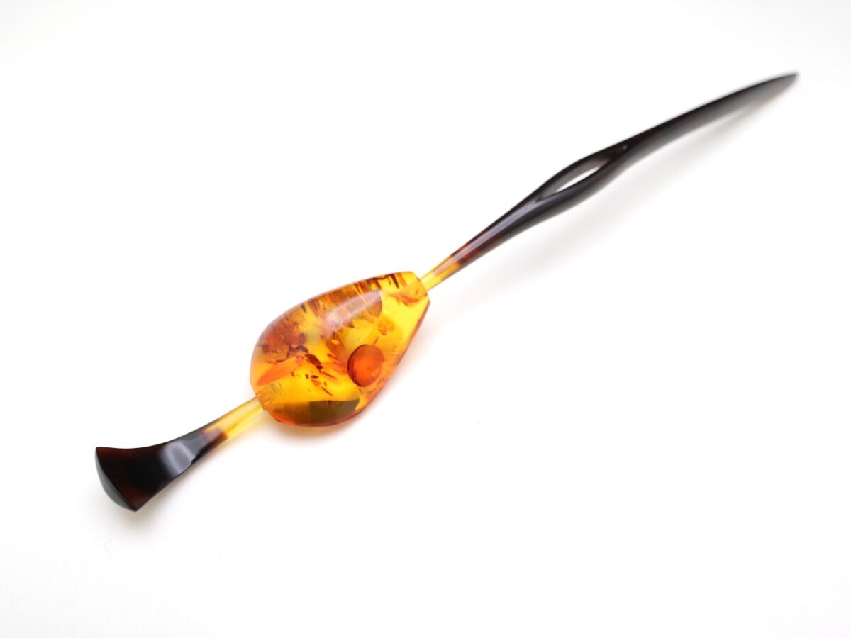 べっ甲バルティックアンバー一本挿し2026｜天然琥珀の煌めき