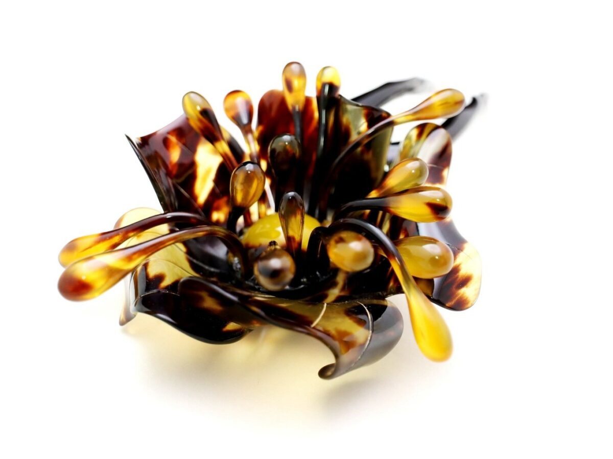 茨布べっ甲立体花かんざし｜TPOに応じ普段から準礼装にお勧め