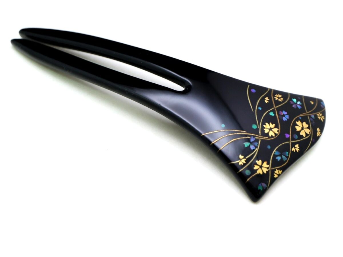 春の夜空に舞う桜のかんざし｜木製漆桜螺鈿金蒔絵かんざし2026