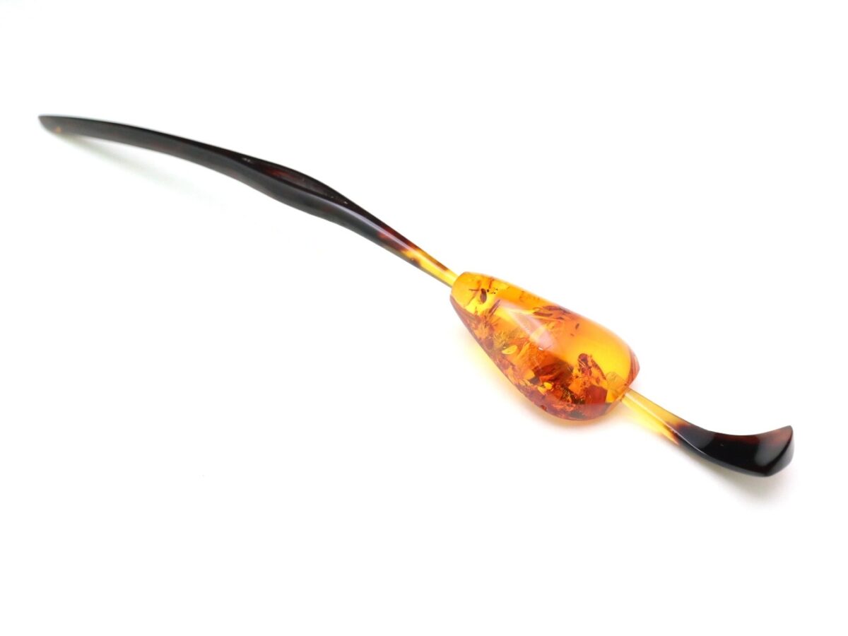 べっ甲バルティックアンバー一本挿し2026｜天然琥珀の煌めき