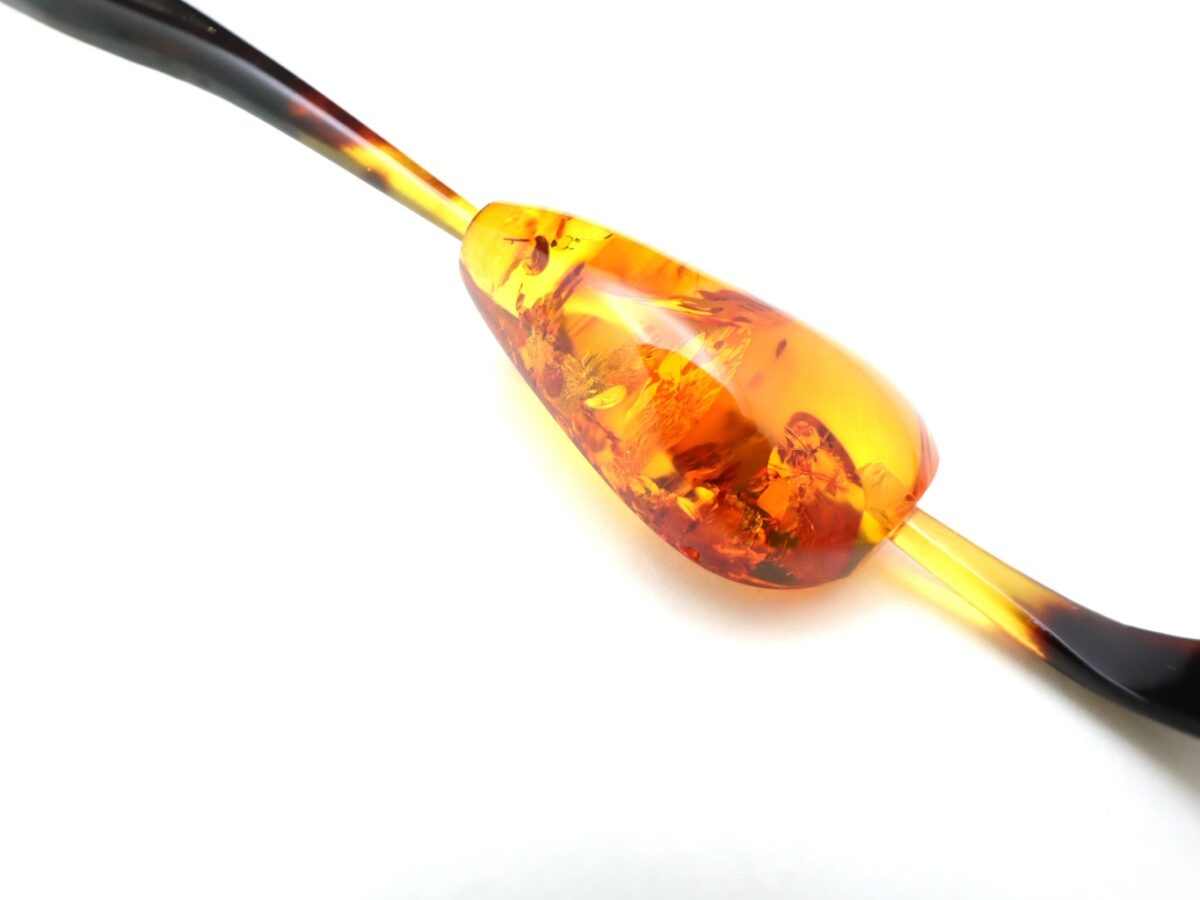 べっ甲バルティックアンバー一本挿し2026｜天然琥珀の煌めき