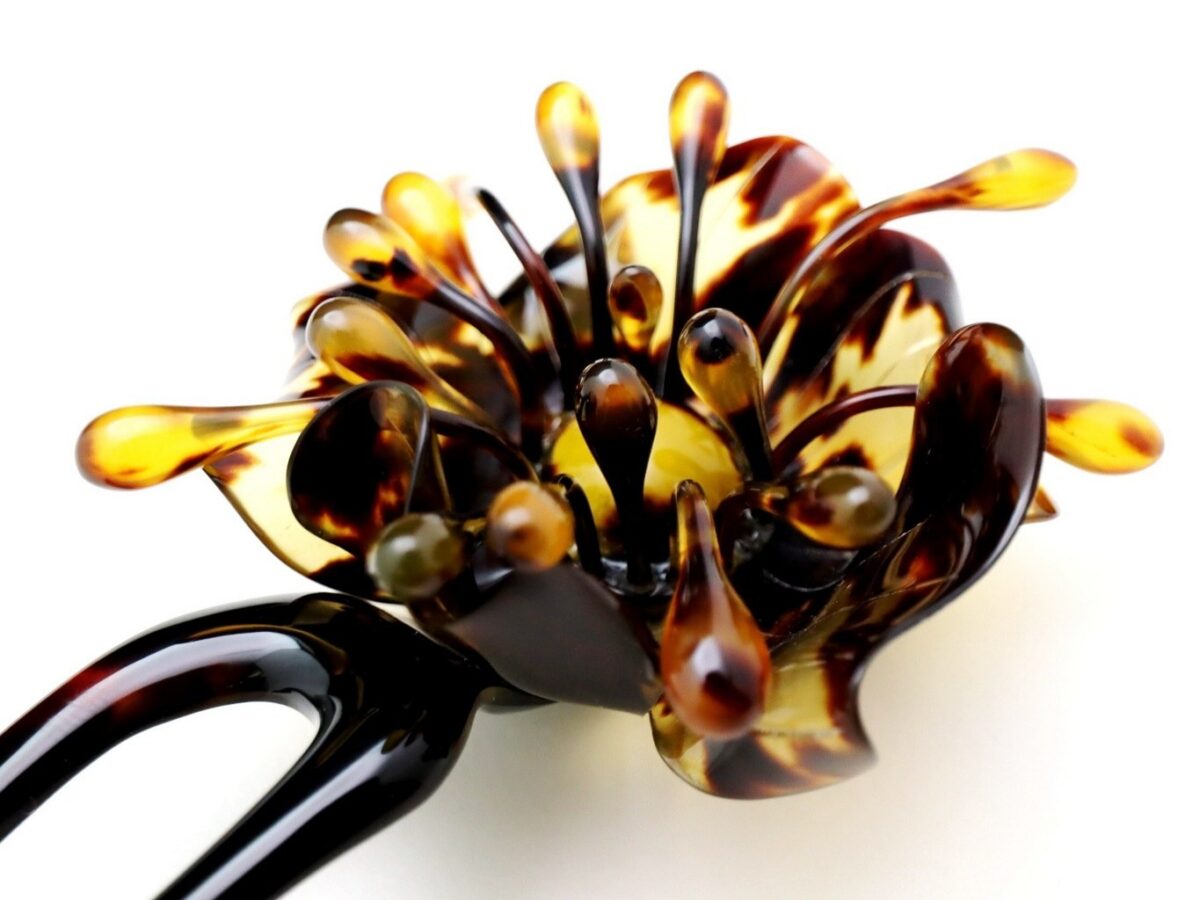 茨布べっ甲立体花かんざし｜TPOに応じ普段から準礼装にお勧め