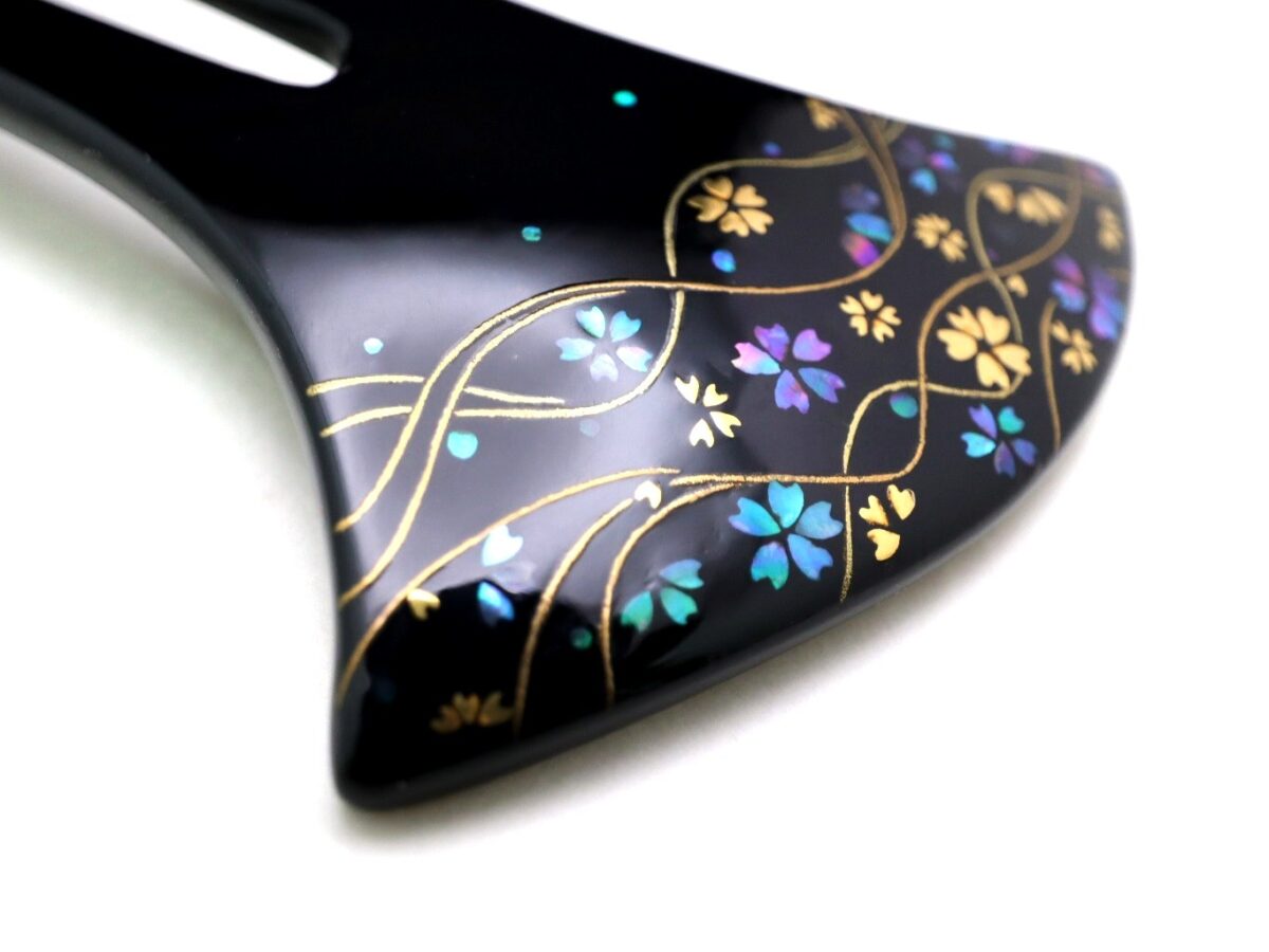 春の夜空に舞う桜のかんざし｜木製漆桜螺鈿金蒔絵かんざし2026