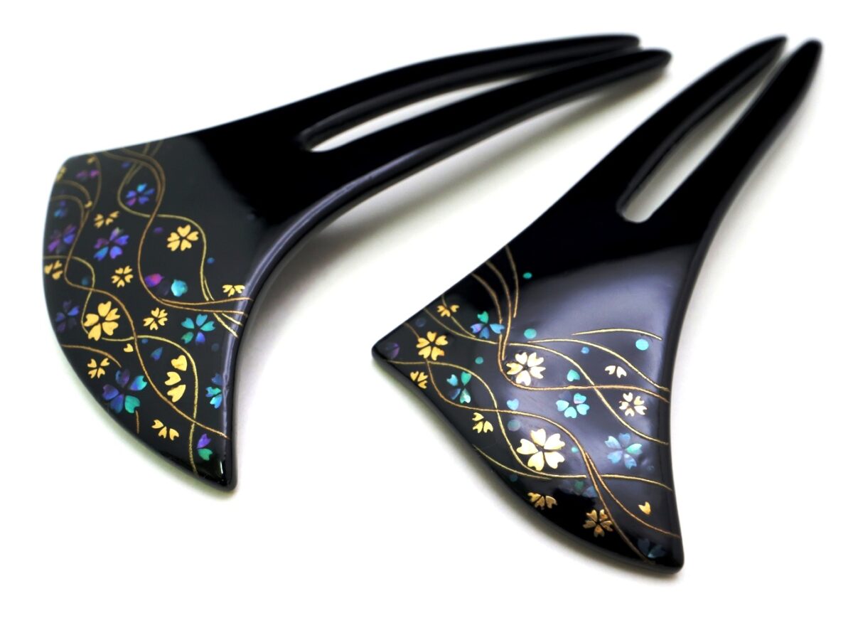 春の夜空に舞う桜のかんざし|木製漆桜螺鈿金蒔絵かんざし2026