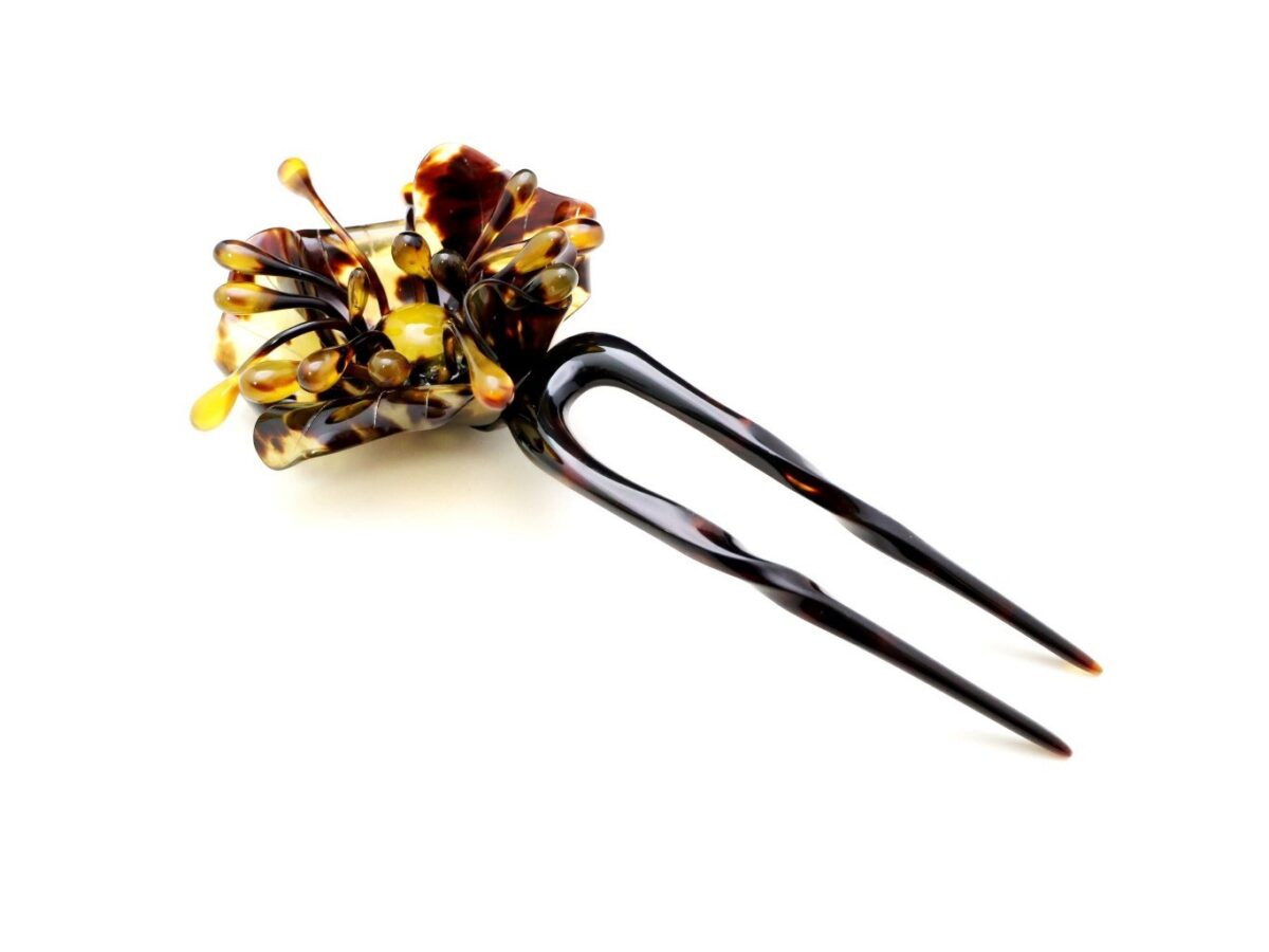 茨布べっ甲立体花かんざし｜TPOに応じ普段から準礼装にお勧め