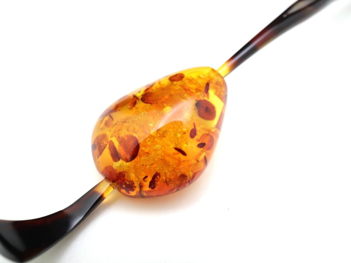 べっ甲バルティックアンバー一本挿し2026｜天然琥珀の煌めき