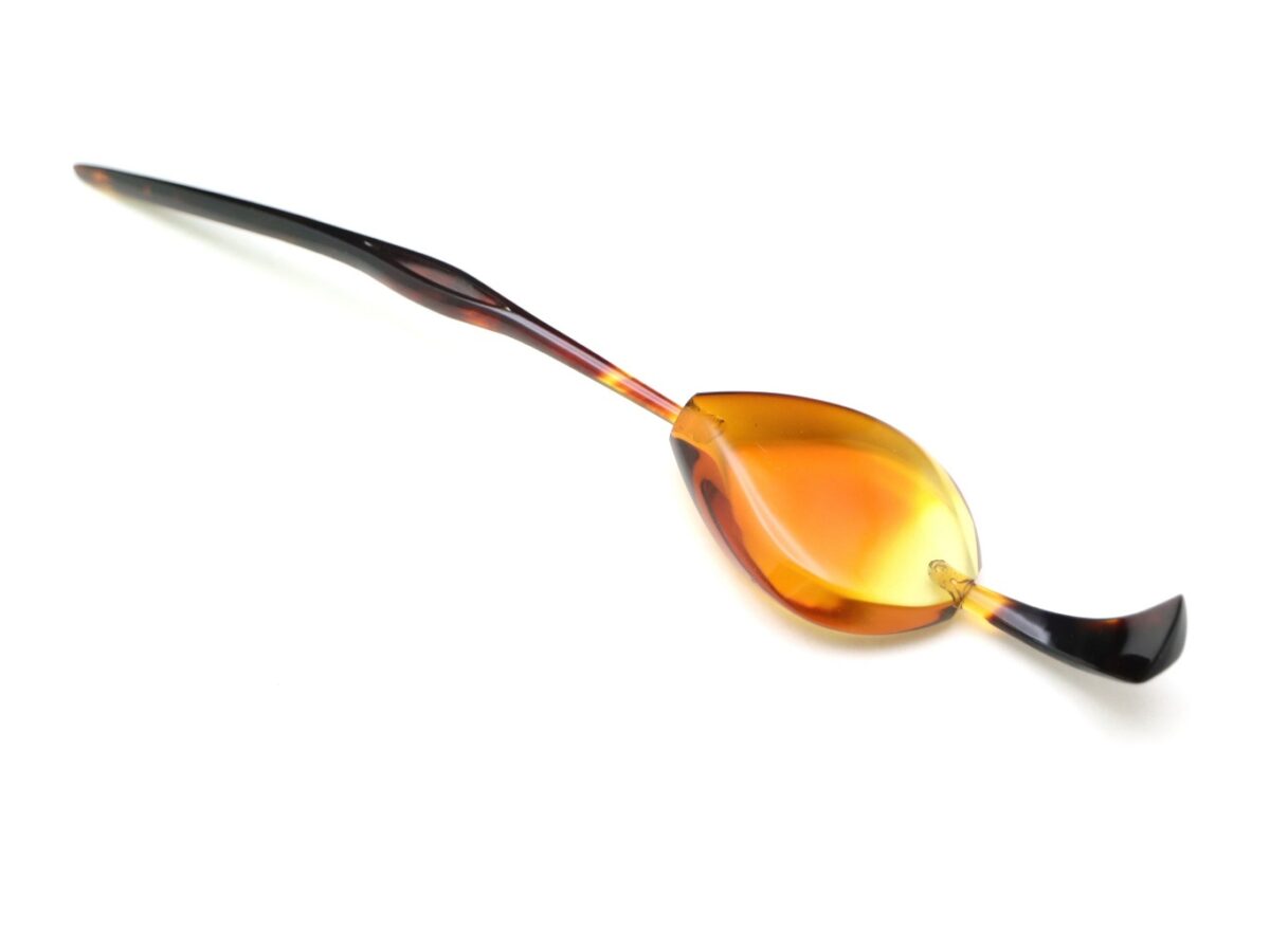 べっ甲バルティックアンバー一本挿し2026｜天然琥珀の煌めき