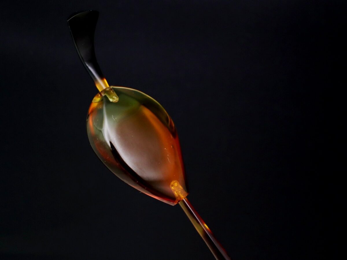 べっ甲バルティックアンバー一本挿し2026｜天然琥珀の煌めき