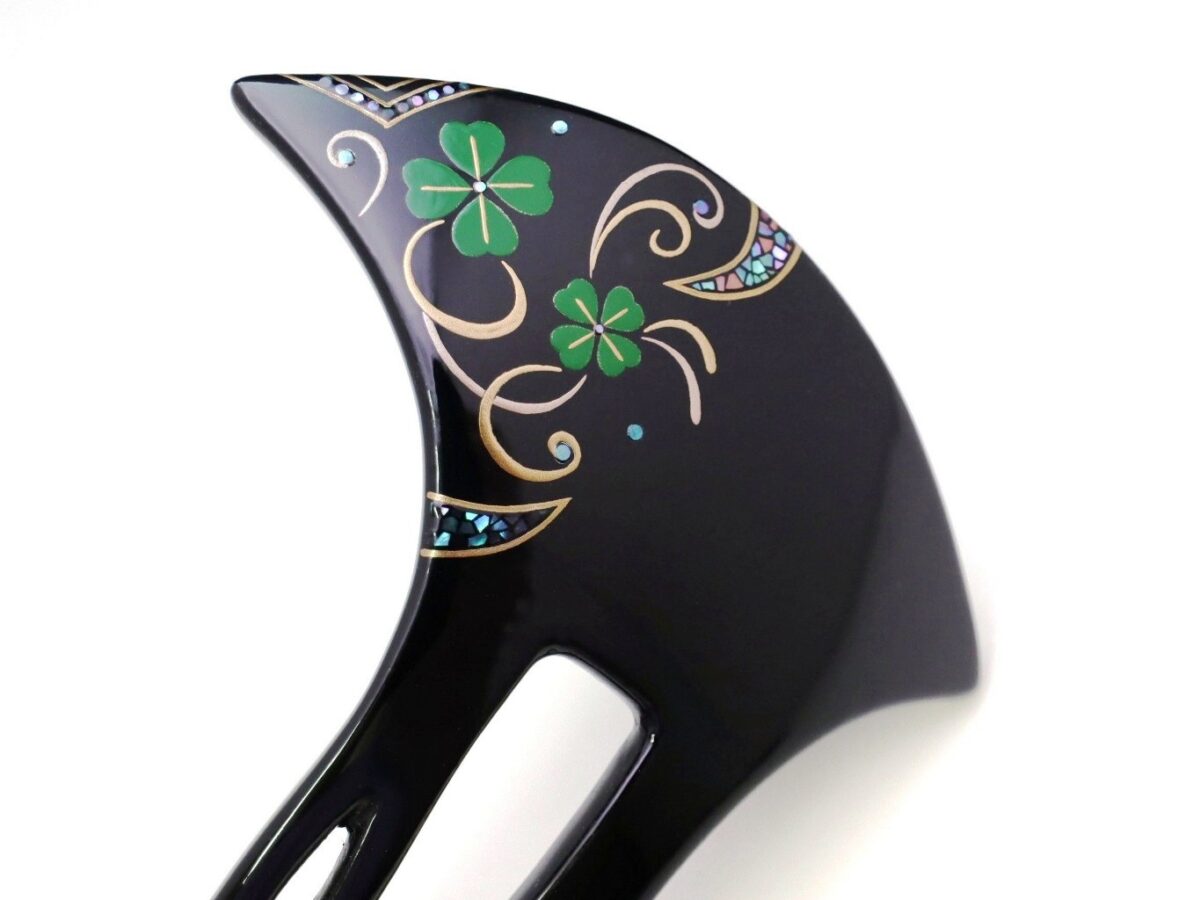 幸運の四つ葉のクローバーかんざし｜木製漆螺鈿金蒔絵かんざし