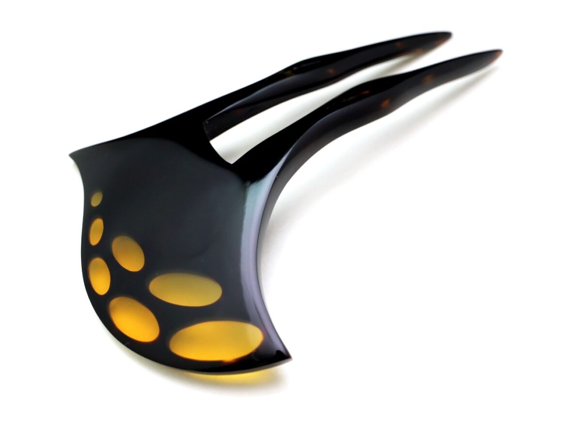 匠の技が光る、玄人好みのべっ甲芋接ぎかんざし2026・２種