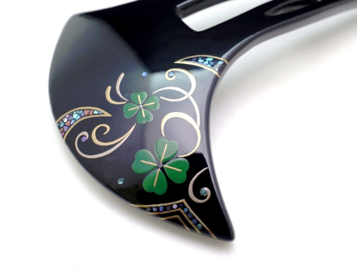 幸運の四つ葉のクローバーかんざし｜木製漆螺鈿金蒔絵かんざし