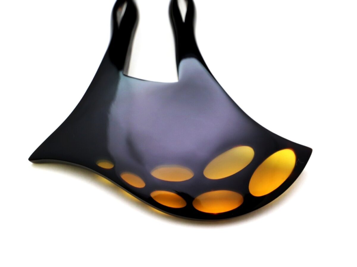 匠の技が光る、玄人好みのべっ甲芋接ぎかんざし2026・２種