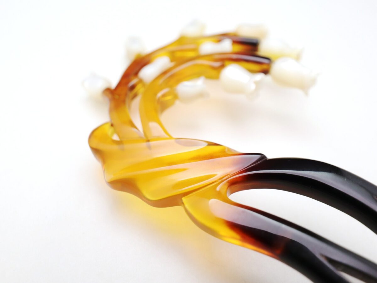 べっ甲鈴蘭（すずらん）かんざし2026｜可憐なマザーオブパール