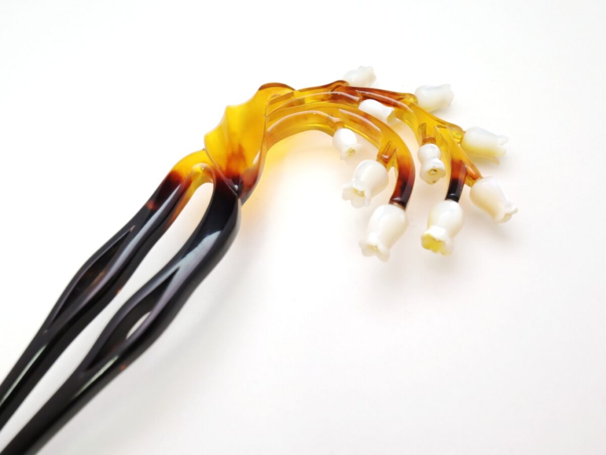 べっ甲鈴蘭（すずらん）かんざし2026｜可憐なマザーオブパール