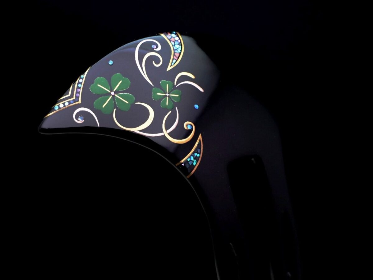 幸運の四つ葉のクローバーかんざし｜木製漆螺鈿金蒔絵かんざし