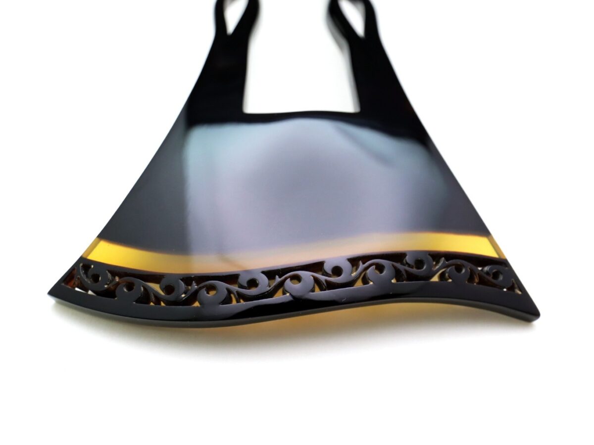 匠の技が光る、玄人好みのべっ甲芋接ぎかんざし2026・2種