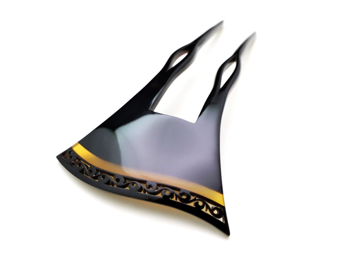 匠の技が光る、玄人好みのべっ甲芋接ぎかんざし2026・２種