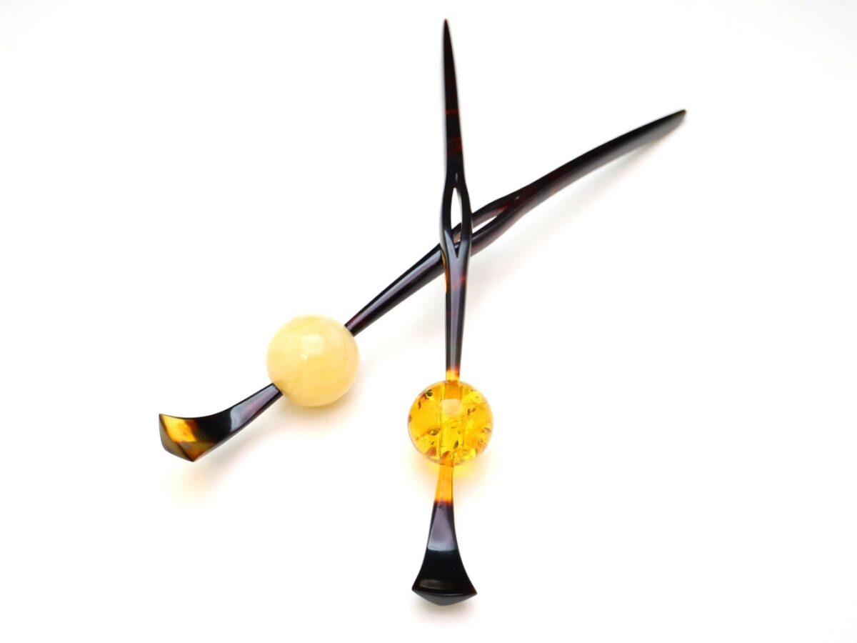 べっ甲カービング玉かんざし｜バルティックアンバー、アラゴライト