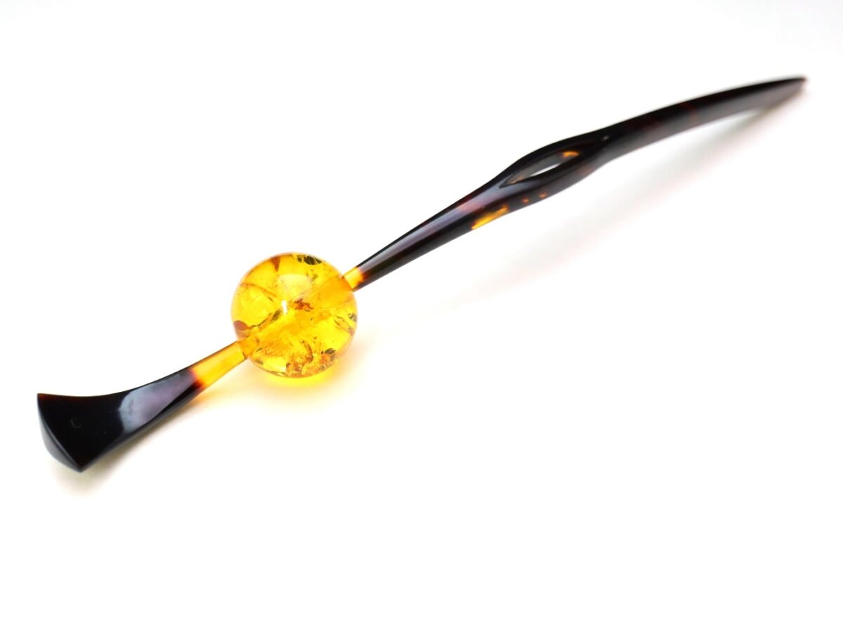 べっ甲カービング玉かんざし｜バルティックアンバー、アラゴライト