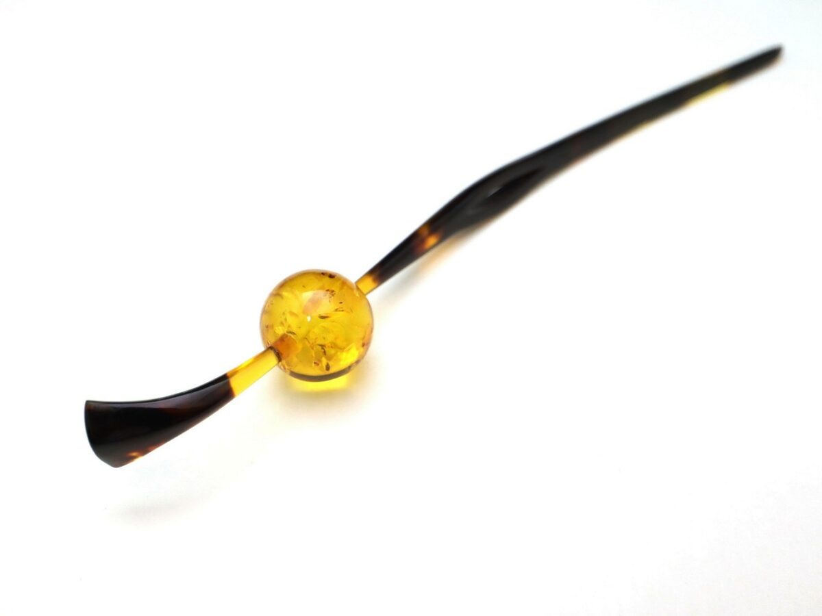 べっ甲カービング玉かんざし｜バルティックアンバー、アラゴライト
