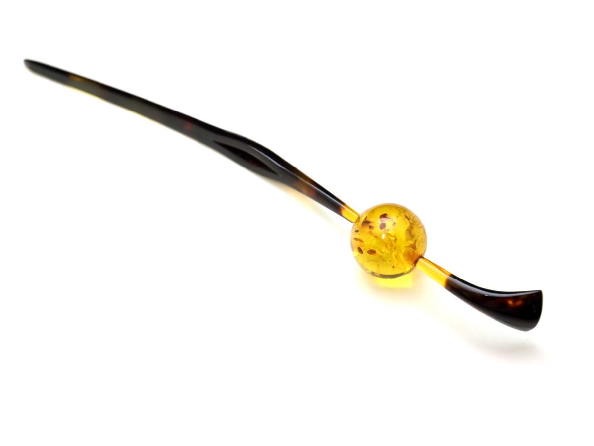 べっ甲カービング玉かんざし｜バルティックアンバー、アラゴライト