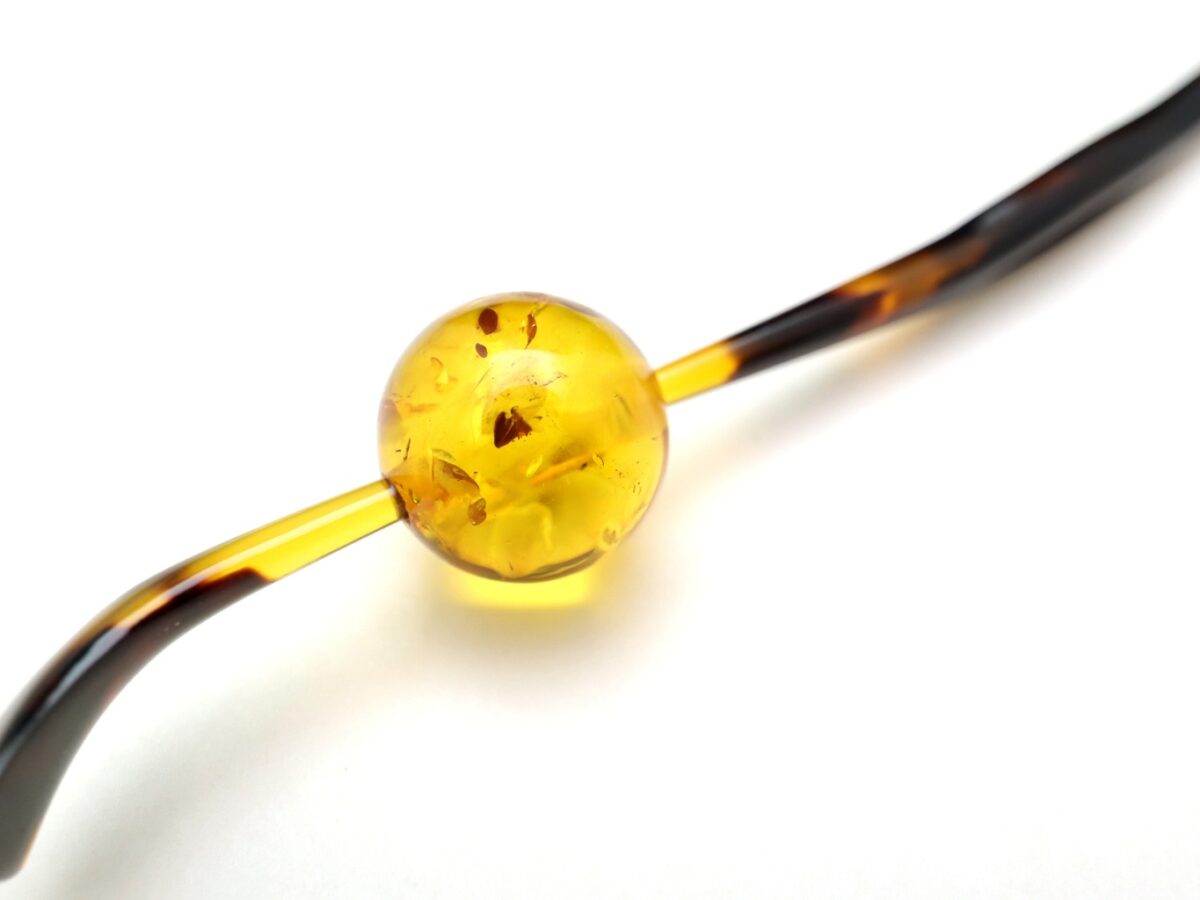 べっ甲カービング玉かんざし｜バルティックアンバー、アラゴライト