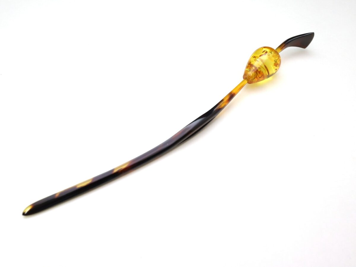 べっ甲カービング玉かんざし｜バルティックアンバー、アラゴライト