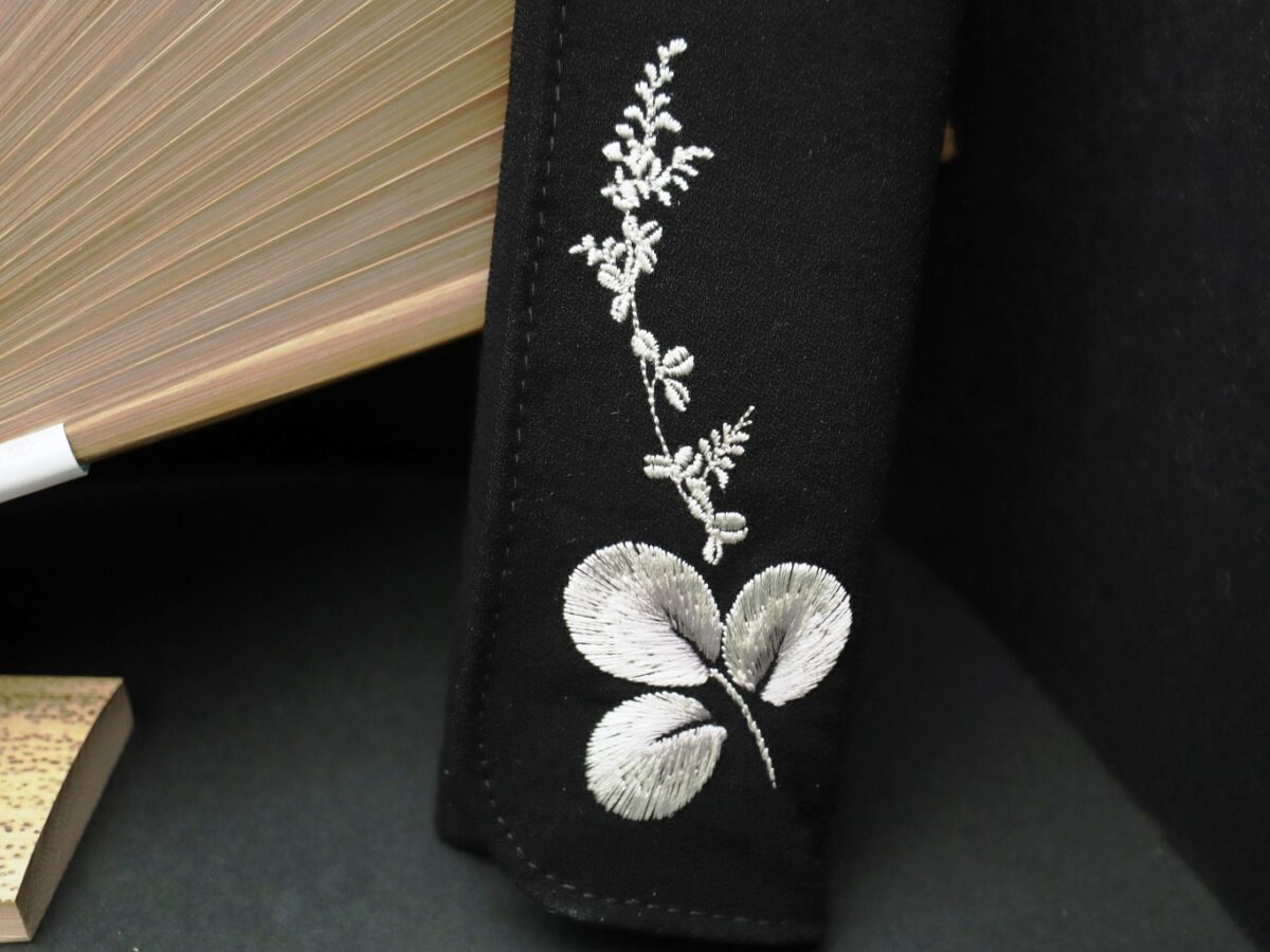 扇子セット|婦人用2026・3種|日本製絹の扇面に手描きの花々、贅沢な六十間短地扇子