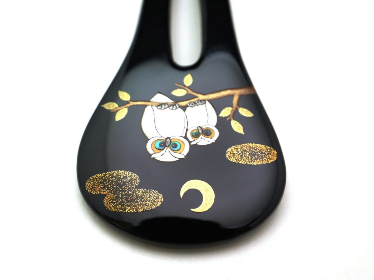 月夜に寄り添う夫婦ふくろう｜木製漆梟金蒔絵かんざし2026